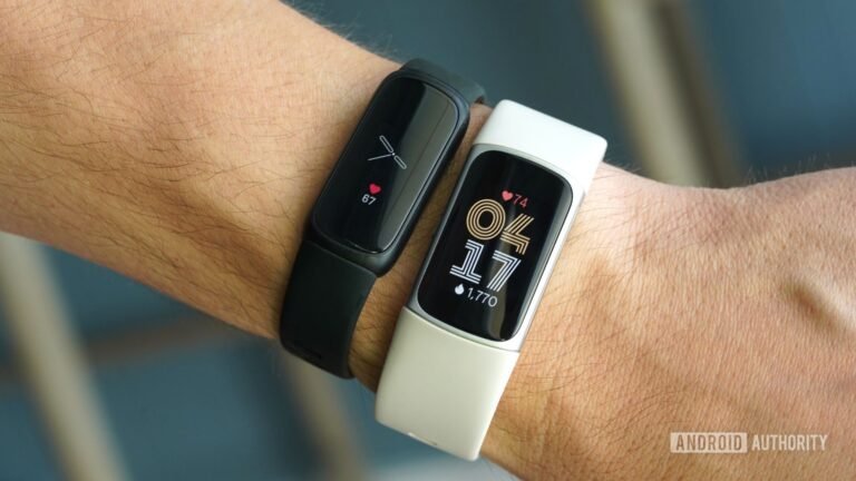 Does a Fitbit Smartwatch Have Fall Detection?
